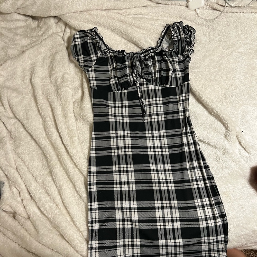 Black & white dress